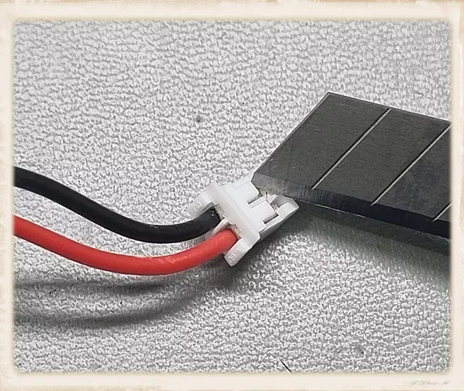 가성비 무선 이어폰 TWS M25 개조 사용법_08교체배터리 케이블 바꾸기