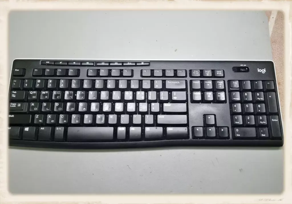 K270 로지텍 키보드 윤활 작업_14전원켜고 사용